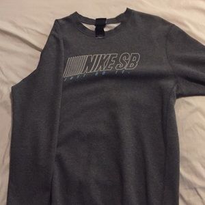 Nike Sweaters - Nike sb crew neck sweatshirt Nike Sweaters - Nike sb crew neck sweatshirt
